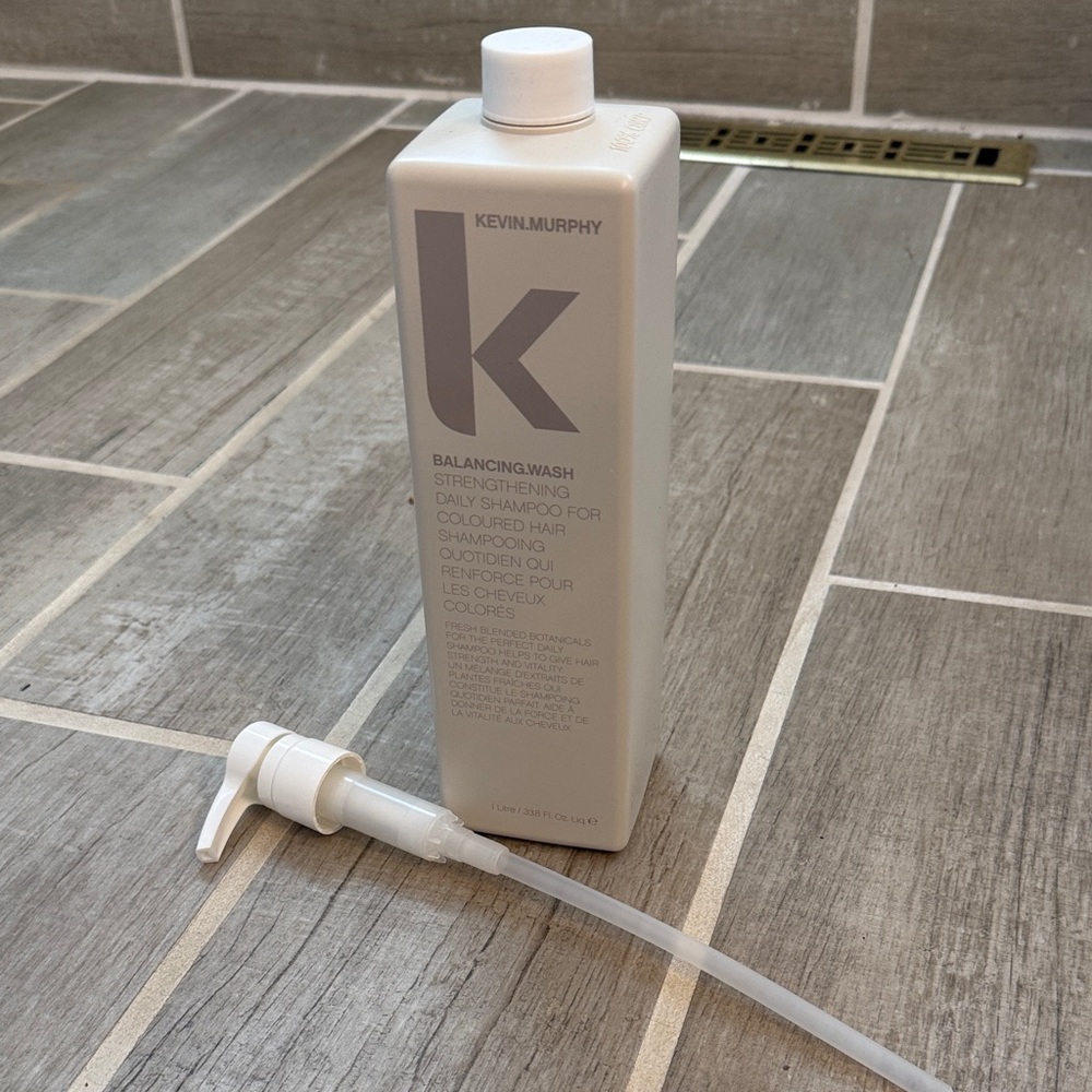 KEVIN.MURPHY Balancing Wash Shampoo - New